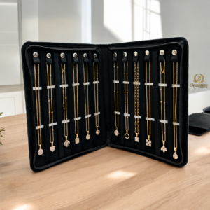 Suede Chain  File (Black)