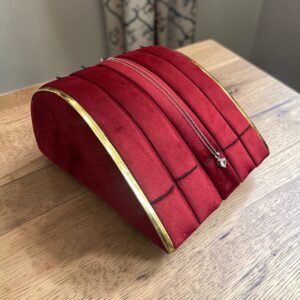 D Suede Bracelet/ Pendant Stand (Maroon)